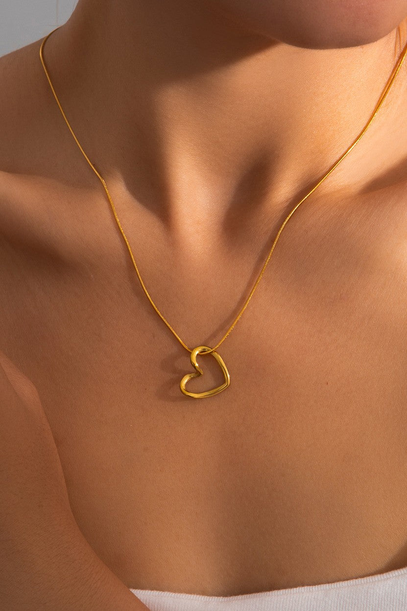 Simple Gold Heart Necklace