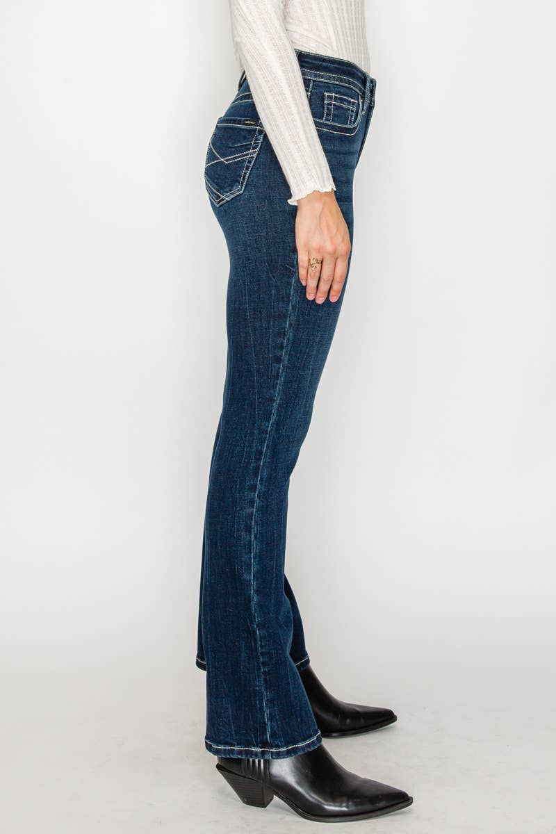 TUMMY CONTROL HIGH RISE SLIM FLARE JEANS *Signature*
