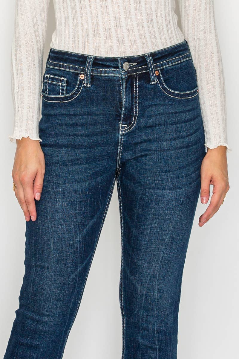 TUMMY CONTROL HIGH RISE SLIM FLARE JEANS *Signature*