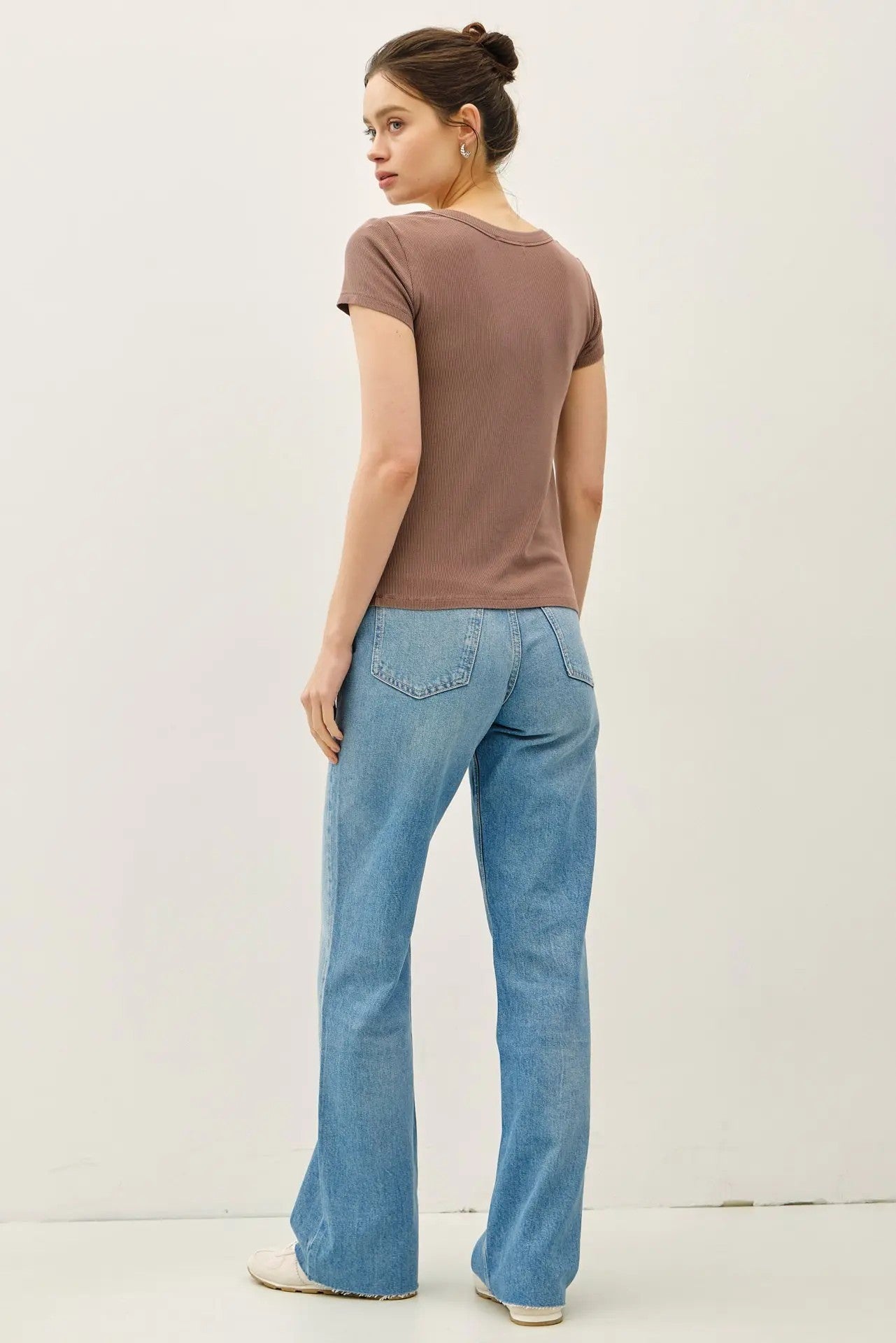 ULTRA SOFT BASIC SCOOP NECK BABY TEE