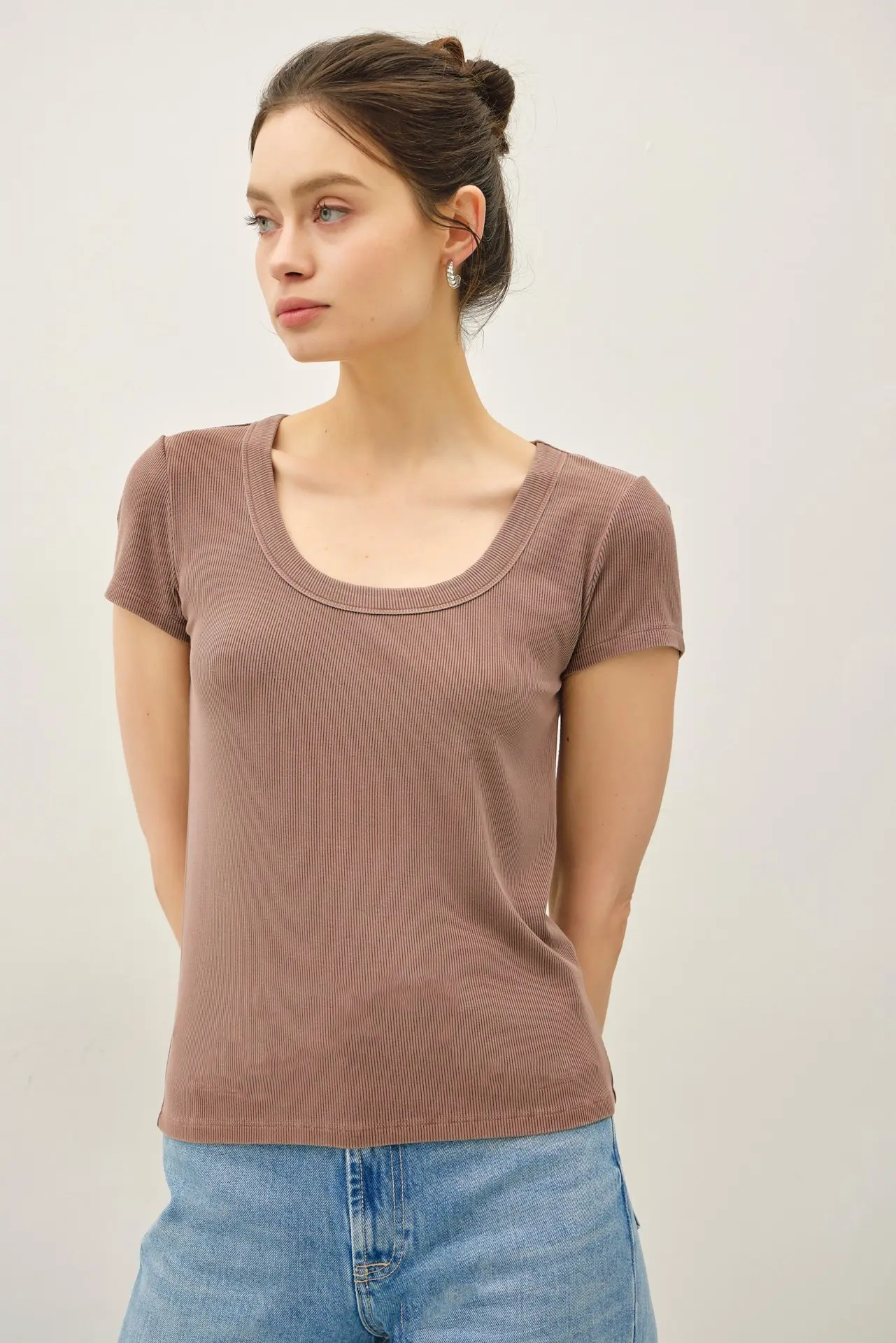 ULTRA SOFT BASIC SCOOP NECK BABY TEE