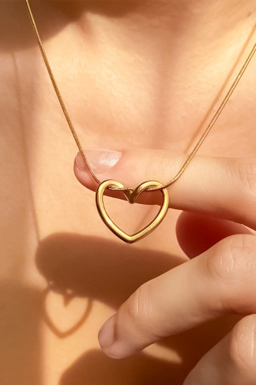 Simple Gold Heart Necklace