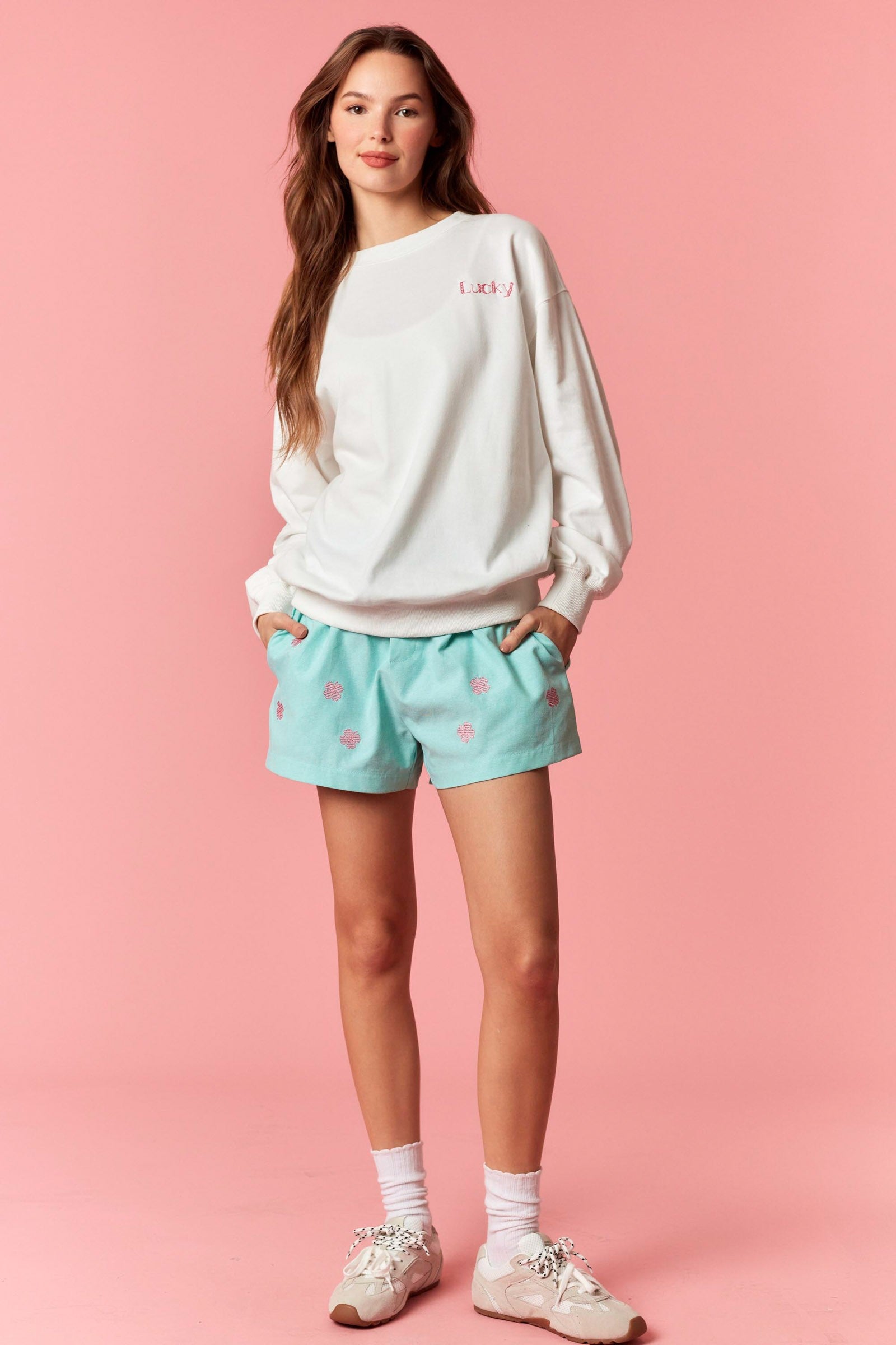 Lucky Front Embroidery Checker Clover Sweatshirt