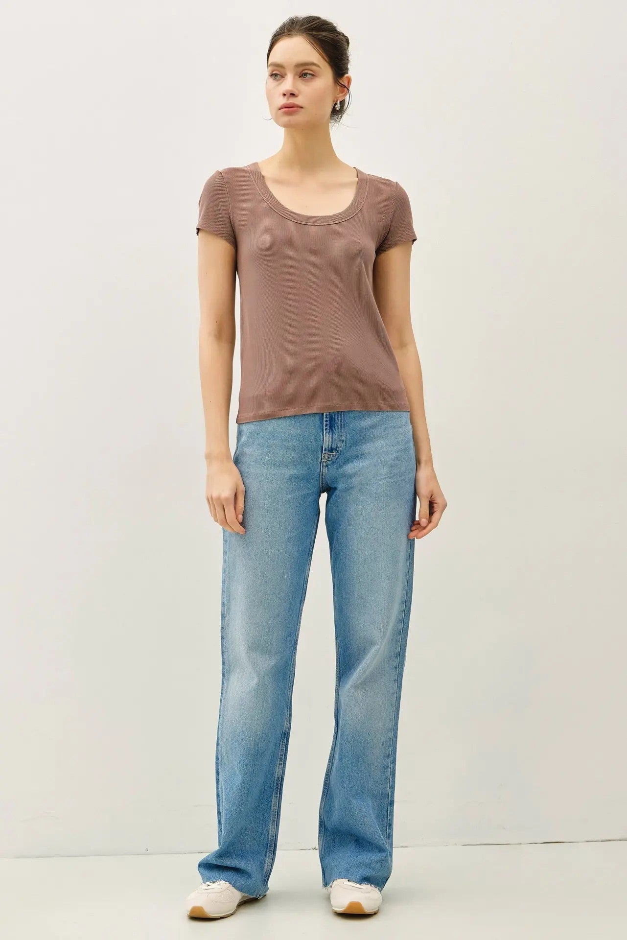 ULTRA SOFT BASIC SCOOP NECK BABY TEE