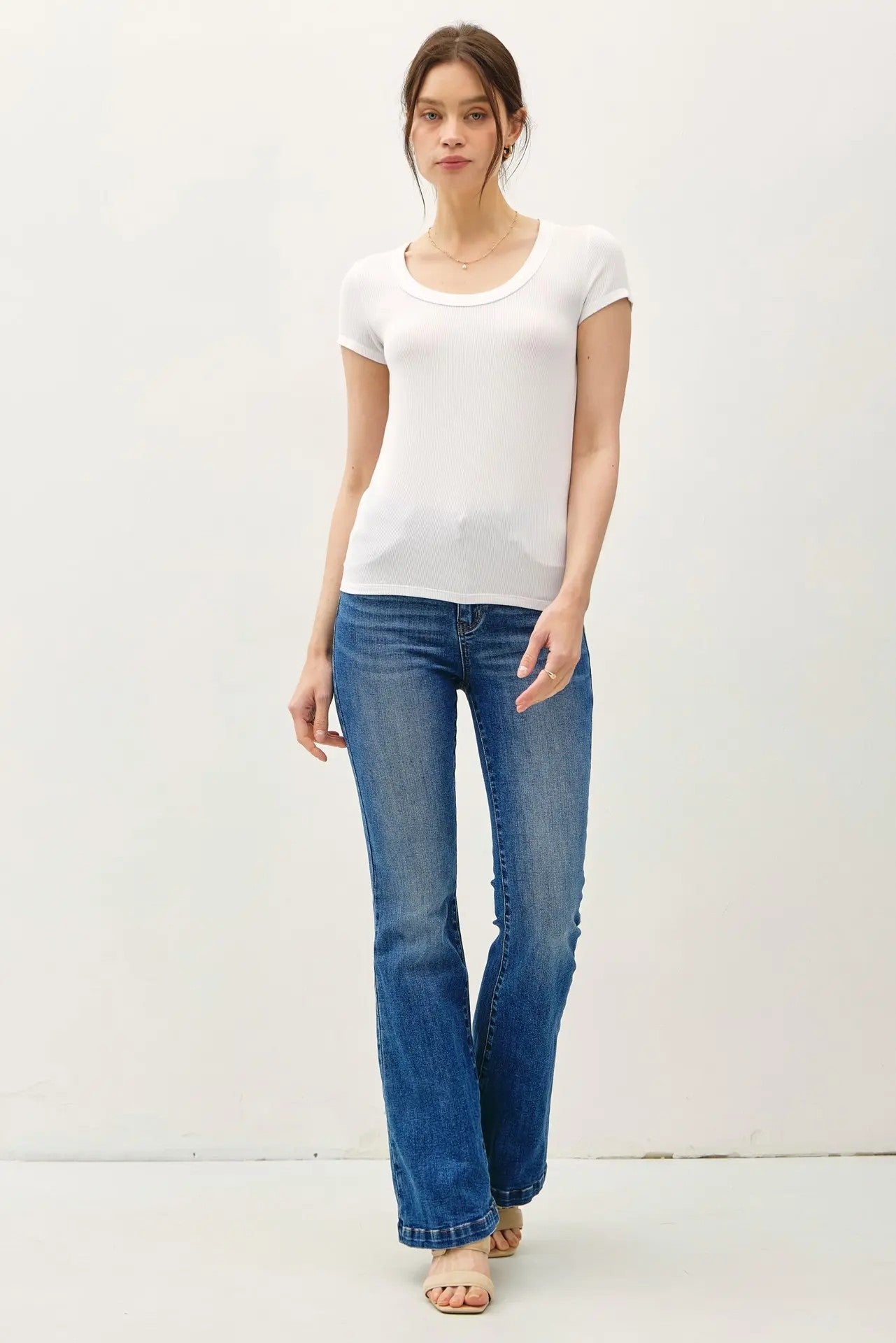 ULTRA SOFT BASIC SCOOP NECK BABY TEE