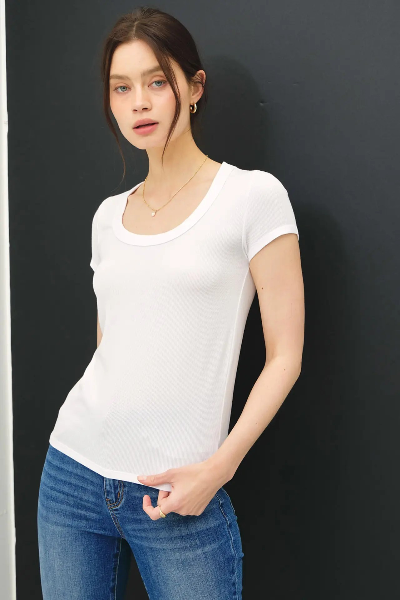 ULTRA SOFT BASIC SCOOP NECK BABY TEE